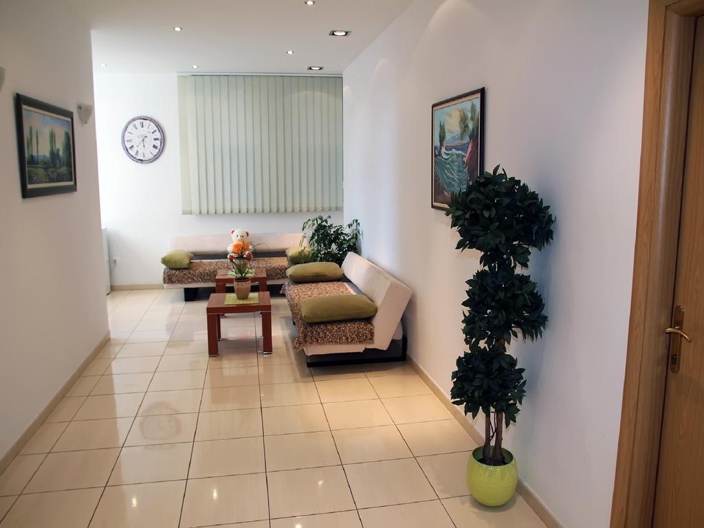 Apartments Villa Katarina Makarska Eksteriør bilde