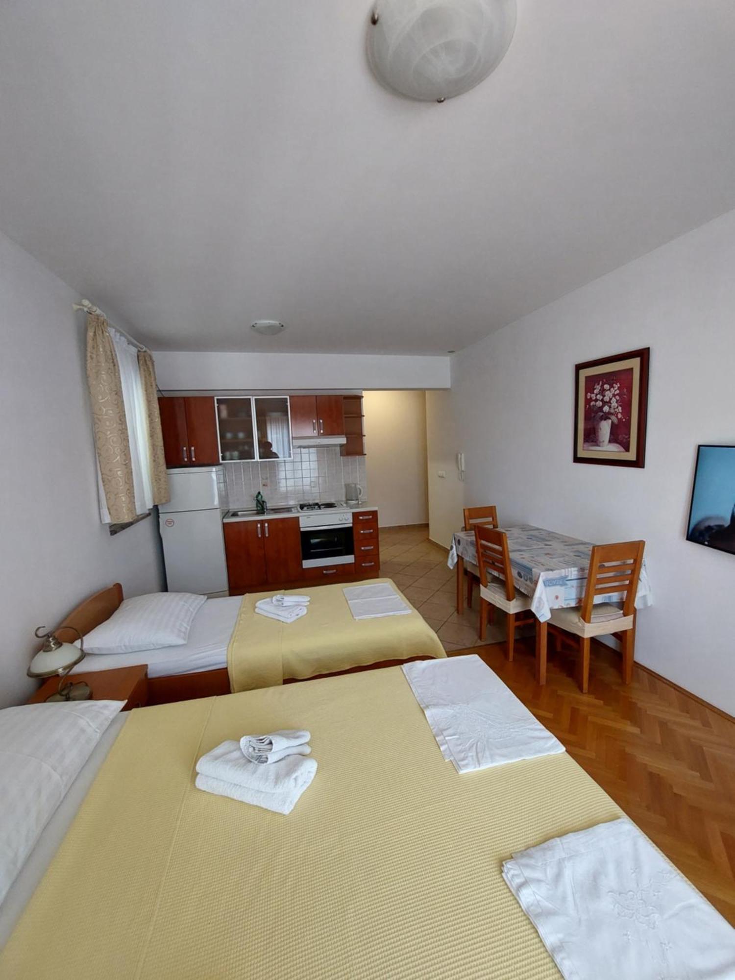 Apartments Villa Katarina Makarska Eksteriør bilde