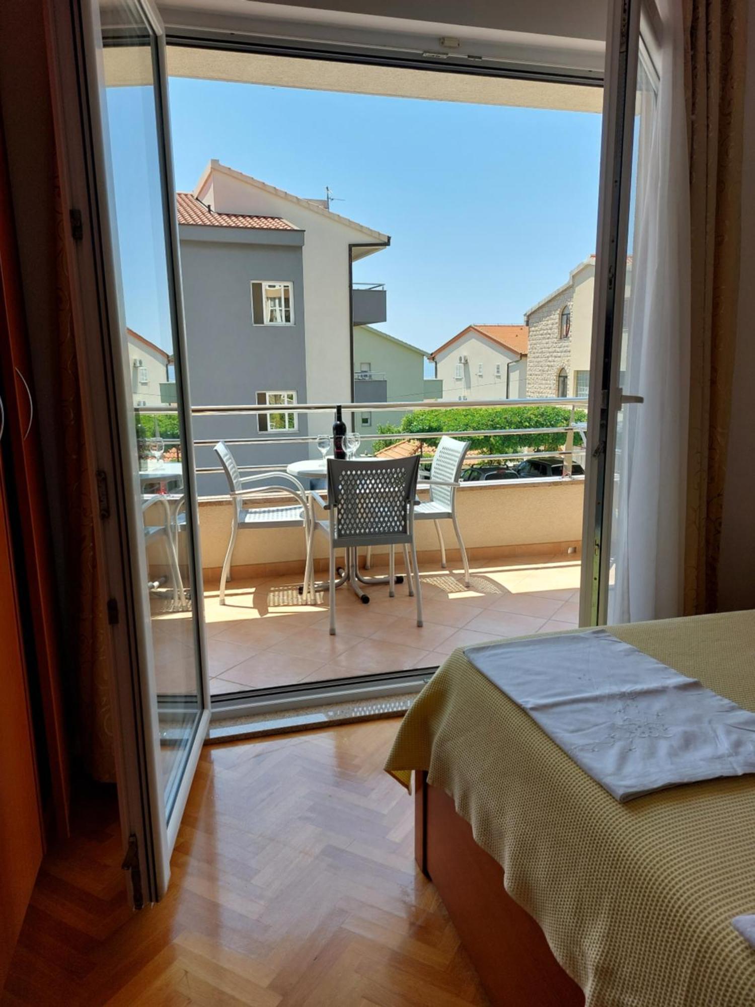 Apartments Villa Katarina Makarska Eksteriør bilde