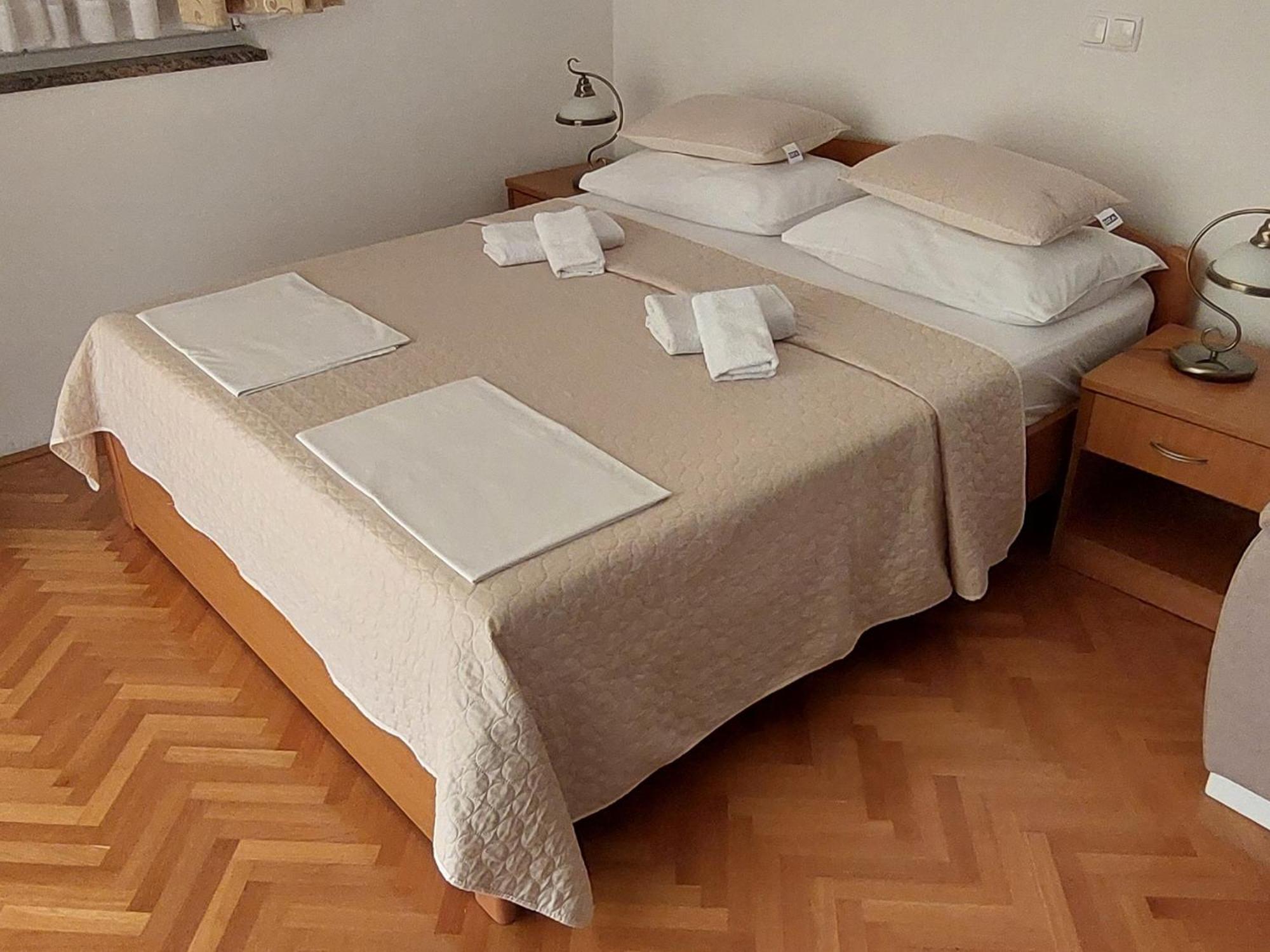 Apartments Villa Katarina Makarska Rom bilde